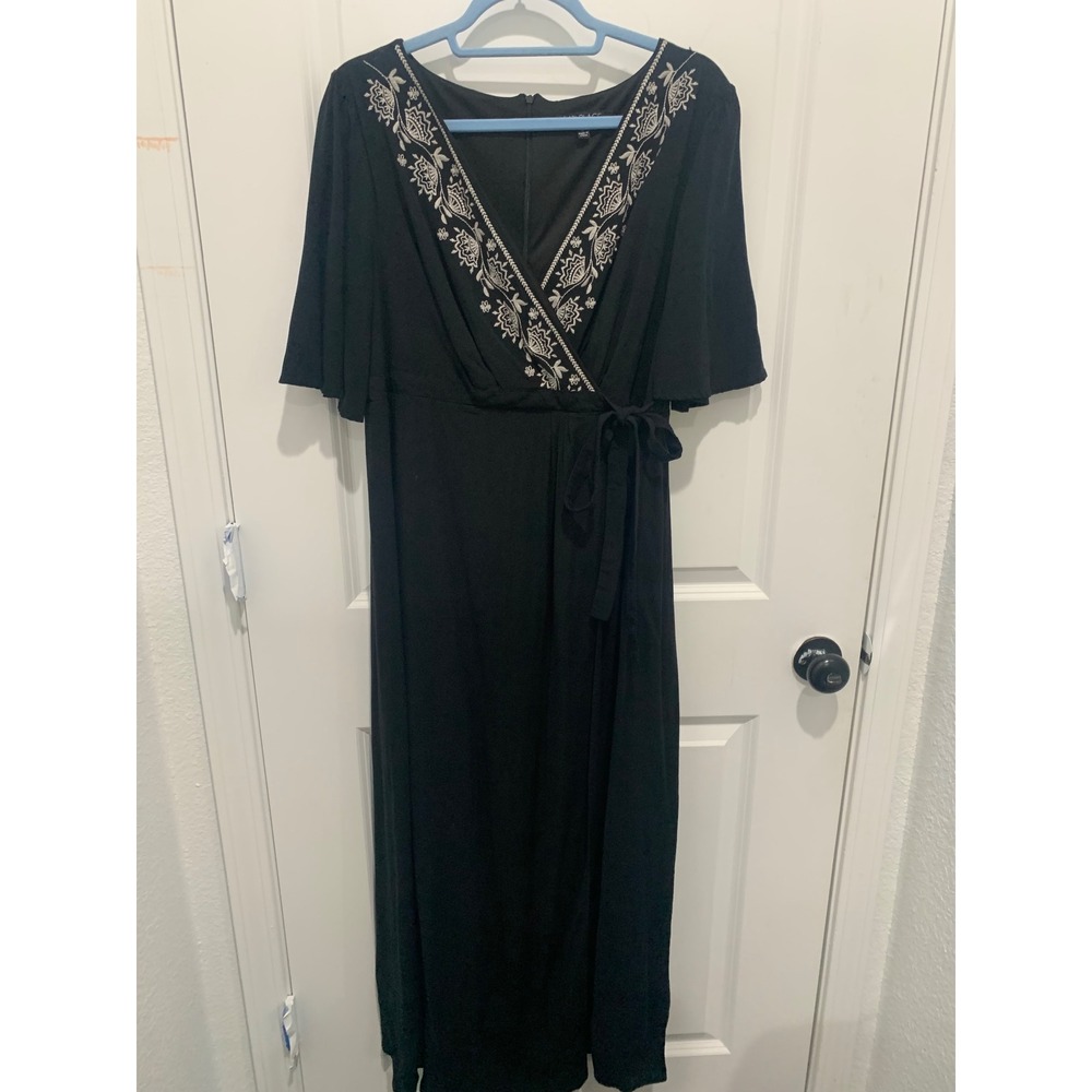 14th Place Black Embroidered Faux Wrap Maxi Dress Short Flutter Sleeve Large